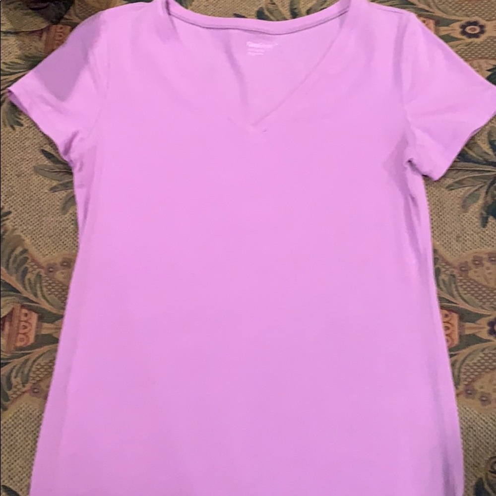Super soft Gapbody v neck tee